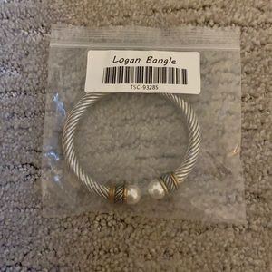 Logan bangle cable wire with imitation pearls